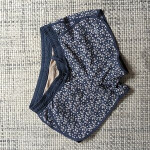 Albion sprinter shorts 4" indigo blue floral shorts women's small